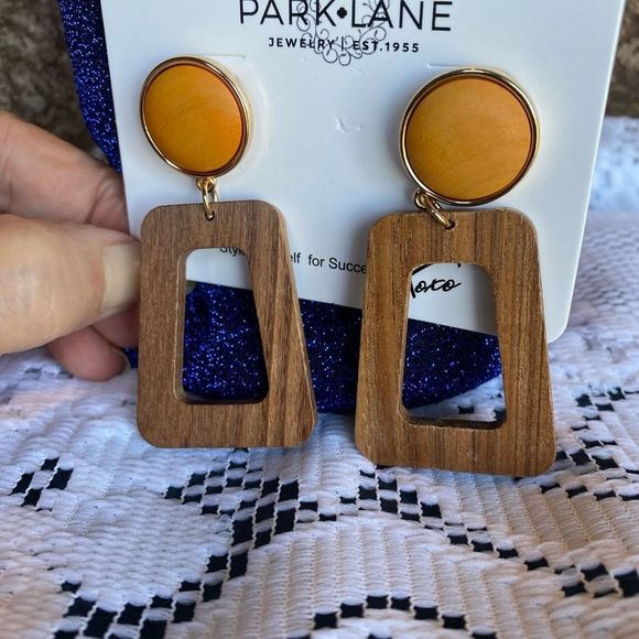 NWT ⛱️ 🕶️ KAHLUA WOODEN EARRINGS SUMMER FUN BOHEMIAN STYLE FUNKY - Picture 6 of 9